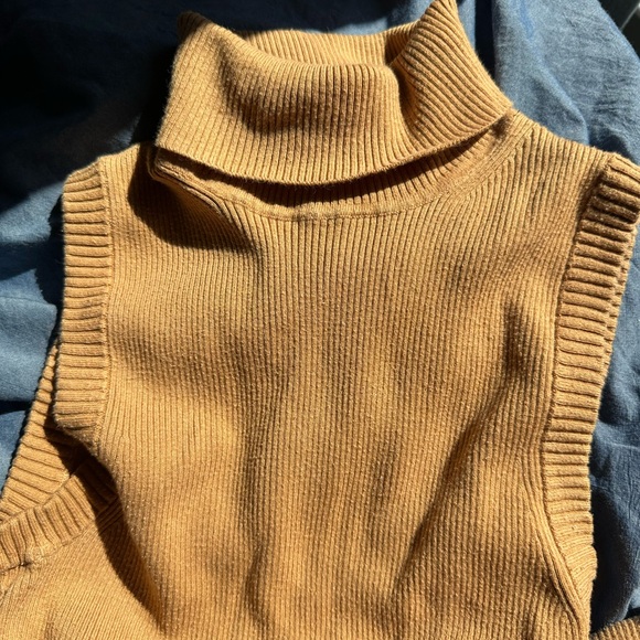 TOCCIN x RTR Chic Tan Midi Dress with Tie-Front - Picture 7 of 16